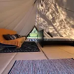 La Kahute - Tente Tipi Au Coeur De La Foret Kemping